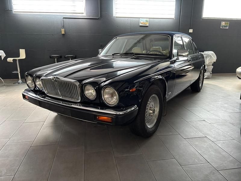 Gebraucht Jaguar XJ12 Sovereign 265 PS (194 kW) 1988 Limousine