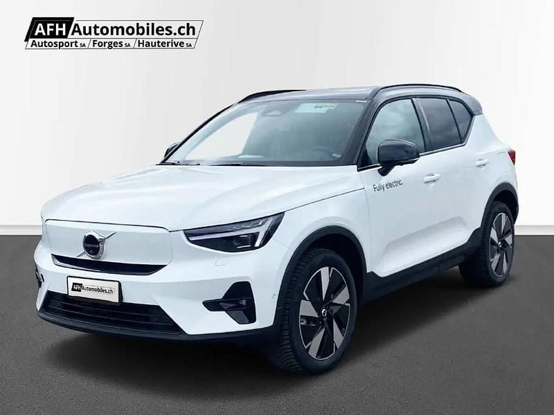 Weiss Gebraucht 2025 Volvo XC40 Plus SUV | CHF 56’550 - Bild 1/4