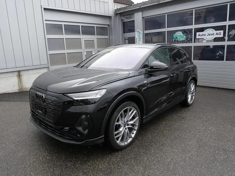Gebraucht Audi Q4 e-tron Attraction 210 kW (286 PS) 2026 Schwarz SUV