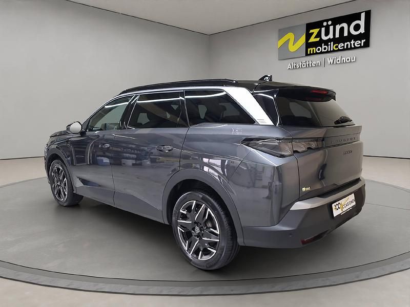 Gebraucht Peugeot 5008 GT 145 PS (106 kW) 2025 Grau Van / Kleinbus