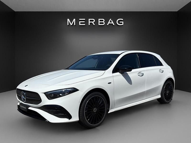 Weiss Neu 2025 Mercedes A250 Limousine | CHF 51’900 - Bild 1/4