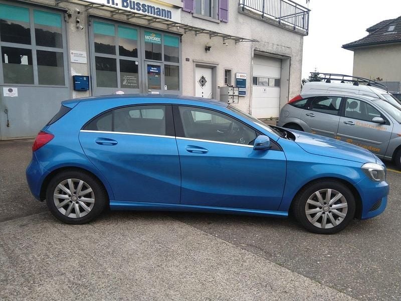 Gebraucht Mercedes A180 Style 122 PS (89 kW) 2014 Limousine