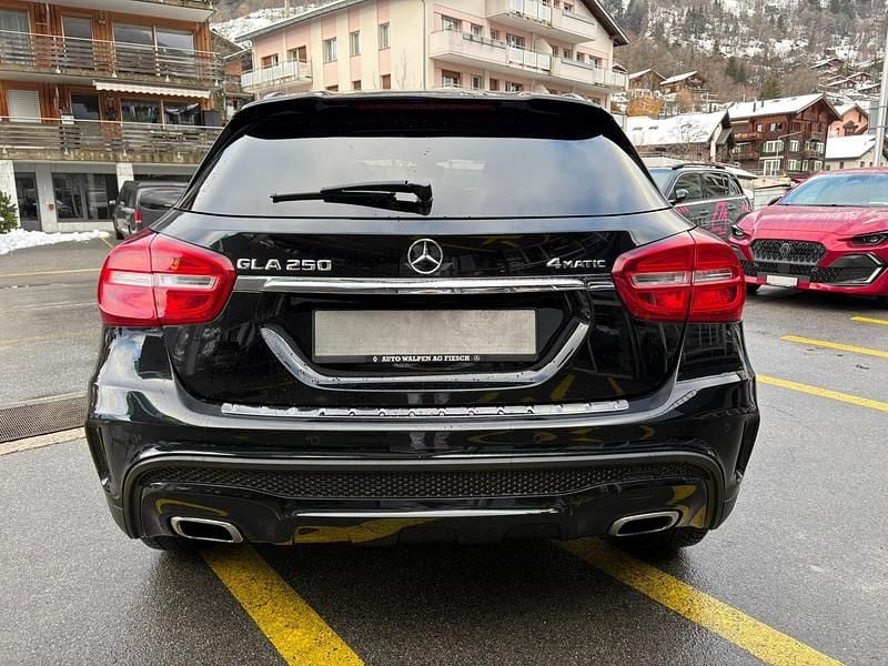 Gebraucht Mercedes GLA250 AMG line 211 PS (155 kW) 2015 SUV