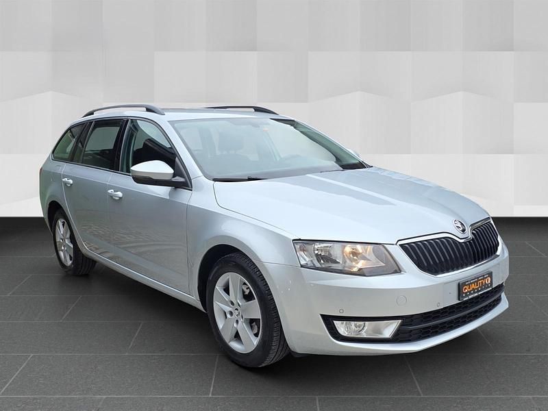 Gebraucht Skoda Octavia Ambition 105 PS (77 kW) 2015 Kleinwagen