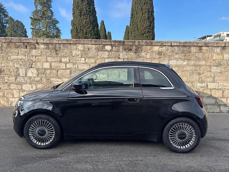 Schwarz Gebraucht 2026 Fiat 500e | CHF 24’850 (Etwas zu teuer) - Bild 1/4