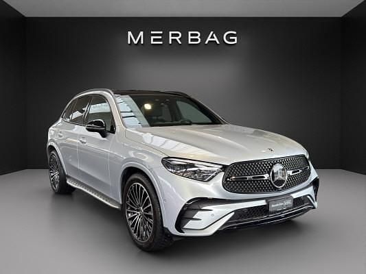 Gebraucht Mercedes GLC200 204 PS (150 kW) 2024 SUV