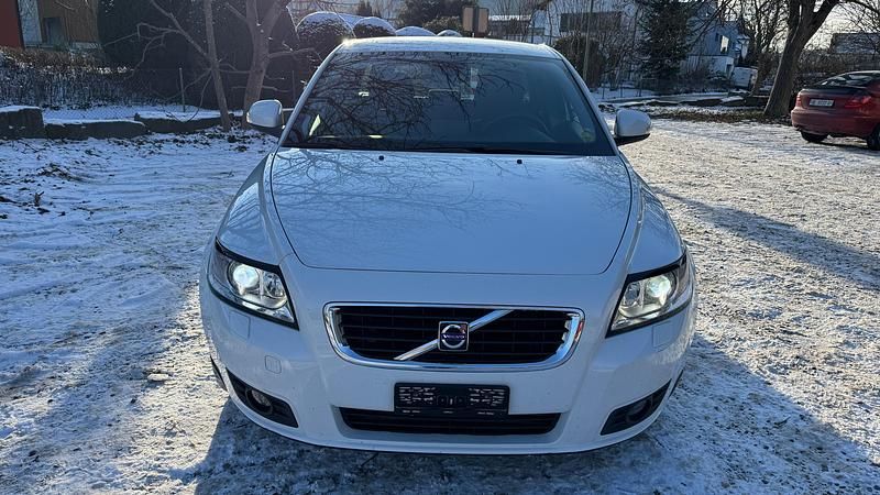 Gebraucht 2009 Volvo V50 Momentum Kombi | CHF 4’990 (Teuer) - Bild 1/4