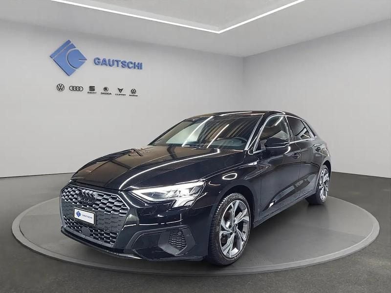 Schwarz Gebraucht 2025 Audi A3 Sportback e-tron Attraction Kleinwagen | CHF 34’850 (Etwas zu teuer) - Bild 1/4