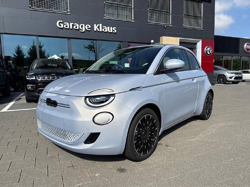 Blau Neu 2025 Fiat 500e La Prima Limousine | CHF 32’300 (Fairer Preis) - Bild 1/4