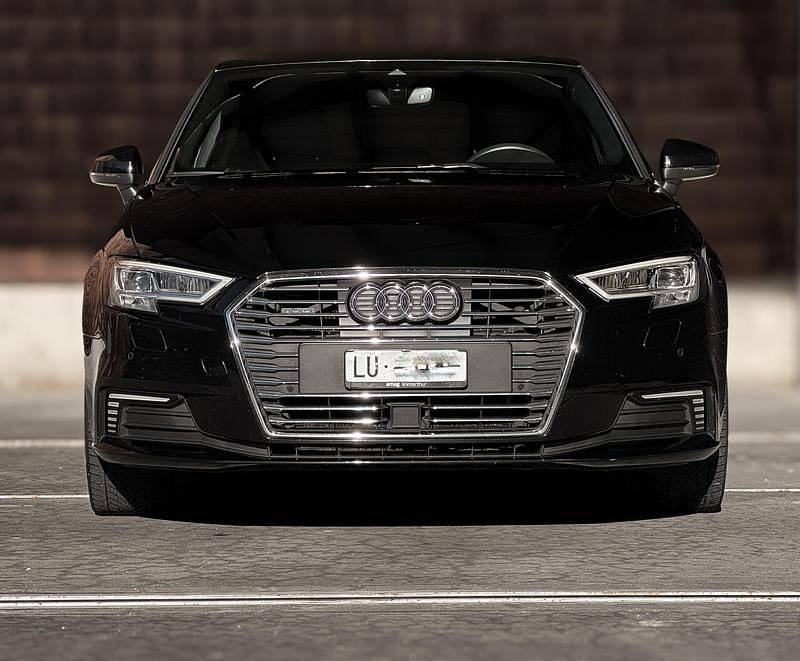 Gebraucht 2018 Audi A3 Sportback e-tron Sport Kleinwagen | CHF 15’900 (Etwas zu teuer) - Bild 1/4