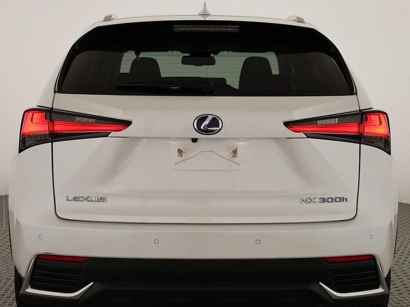 Gebraucht Lexus NX300h E-FOUR 197 PS (144 kW) 2021 SUV