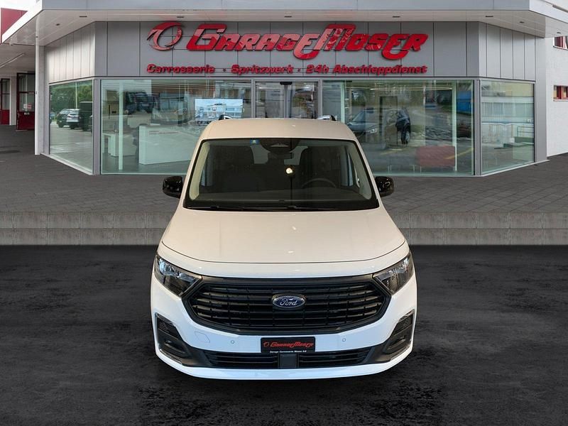Neu Ford Tourneo Active 122 PS (89 kW) 2025 Grau Kombi