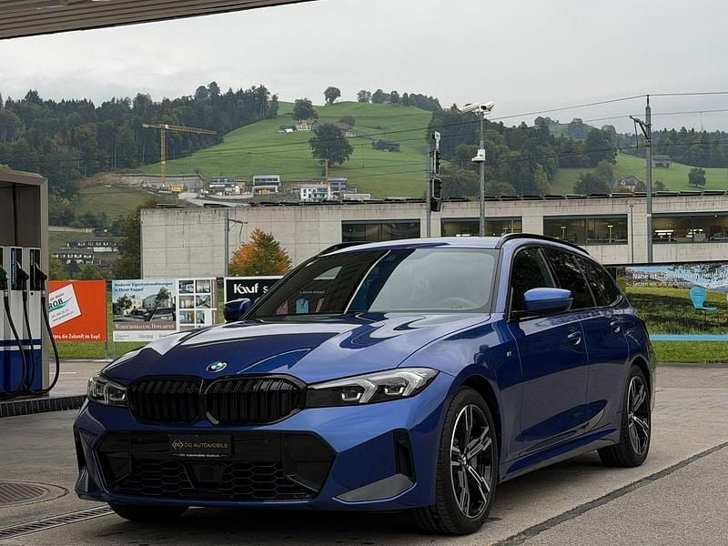 Gebraucht BMW 330 Shadowline 245 PS (180 kW) 2024 Kombi