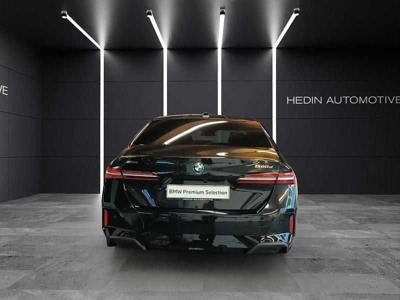 Gebraucht BMW 520 Comfort Edition 208 PS (152 kW) 2025 Limousine