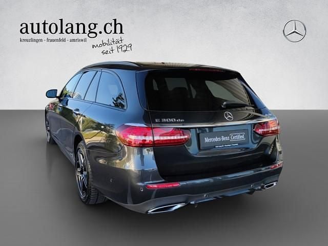Gebraucht Mercedes E300 AMG line 317 PS (233 kW) 2022 Grau Kombi