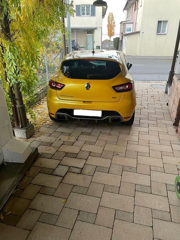 Gebraucht Renault Clio IV Trophy 220 PS (161 kW) 2018