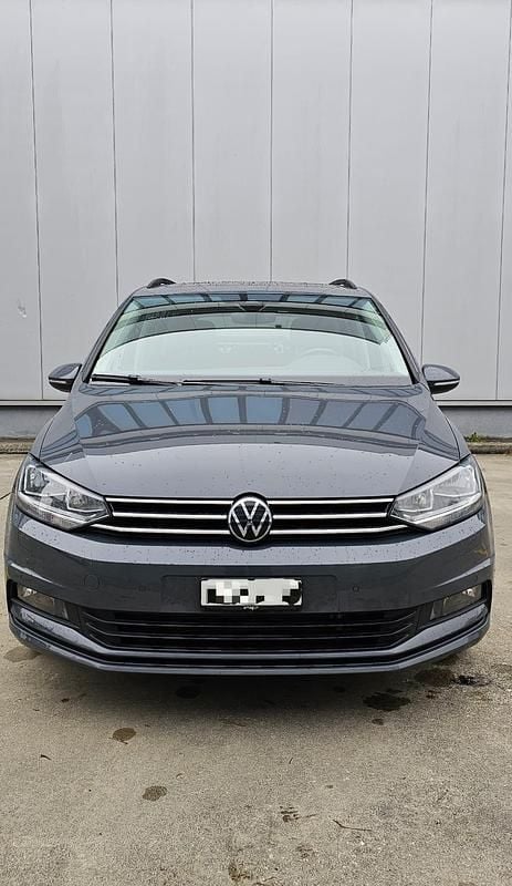 Gebraucht VW Touran Comfortline 150 PS (110 kW) 2023 Van / Kleinbus
