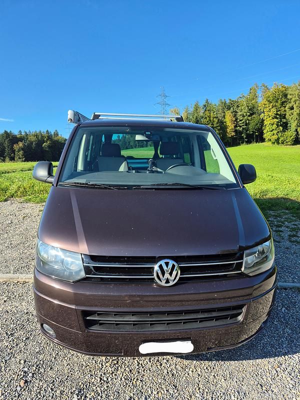 Gebraucht VW T5 Comfortline 140 PS (102 kW) 2010 Van
