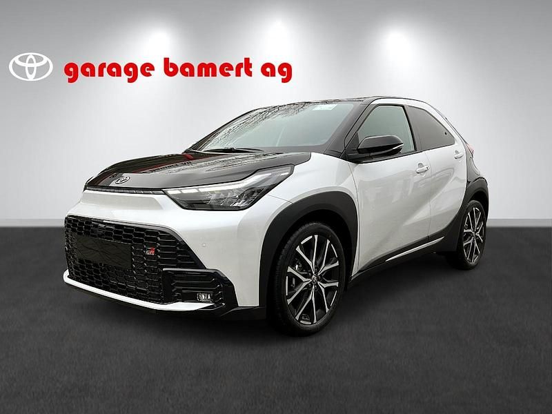 Neu Toyota Aygo X Sport 116 PS (85 kW) 2025 Mehrfarbig SUV