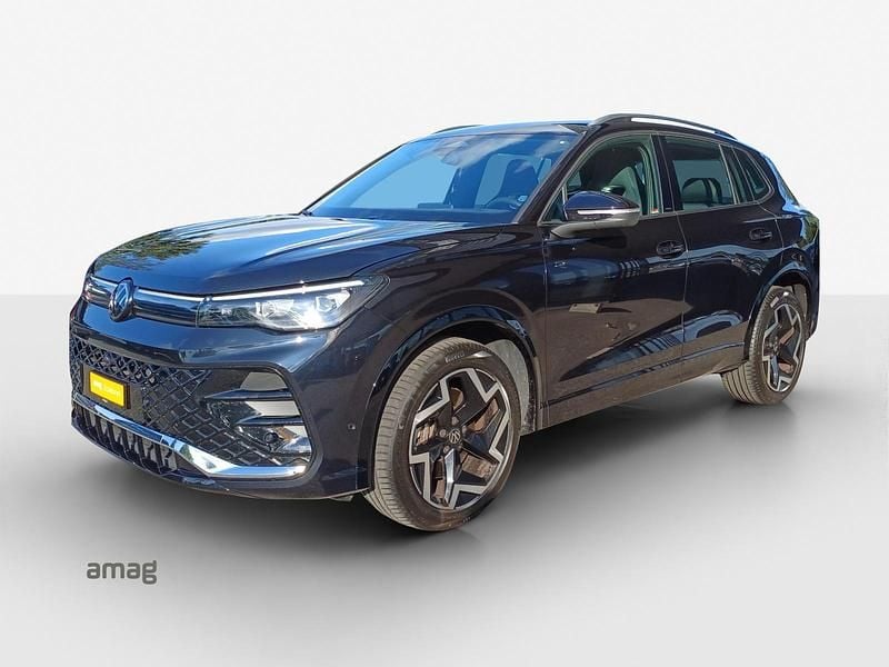 Gebraucht VW Tiguan R-line 193 PS (141 kW) 2024 Deepblack perleffekt SUV