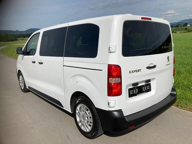 Gebraucht Peugeot Traveller Active 150 PS (110 kW) 2020 Van / Kleinbus