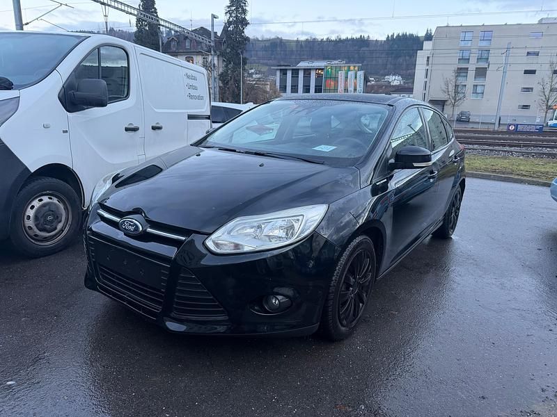 Gebraucht Ford Focus Trend 125 PS (91 kW) 2012