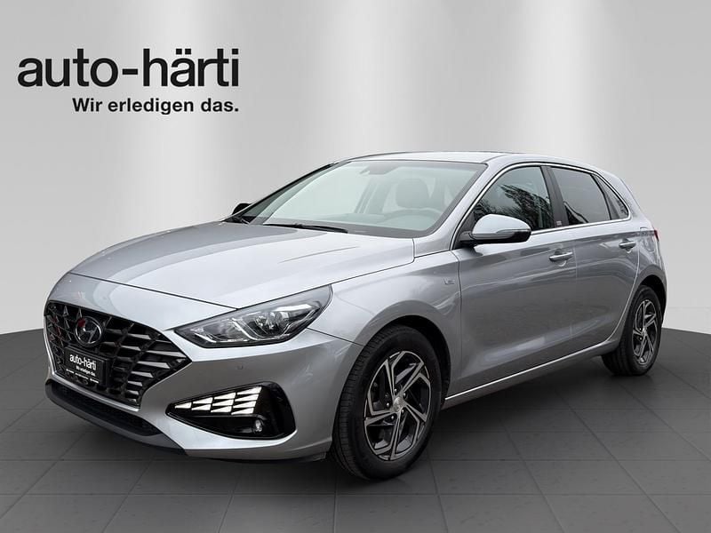 Gebraucht Hyundai i30 160 PS (117 kW) 2022 Silber Limousine