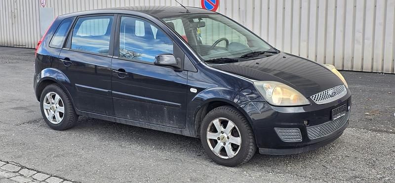 Gebraucht Ford Fiesta Ambiente 80 PS (58 kW) 2008