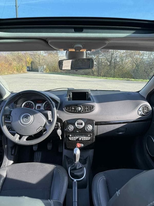 Gebraucht Renault Clio II Exception 103 PS (75 kW) 2011