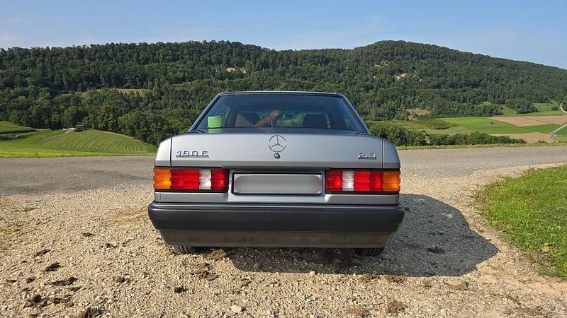 Gebraucht Mercedes 190 132 PS (97 kW) 1989 Limousine