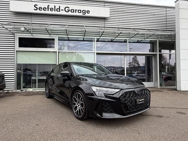 Schwarz Gebraucht 2025 Audi RS3 Ambiente Limousine | CHF 61’850 (Superpreis) - Bild 1/4