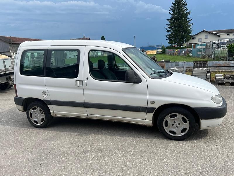 Gebraucht Peugeot Partner 110 PS (80 kW) 2001 Van / Kleinbus