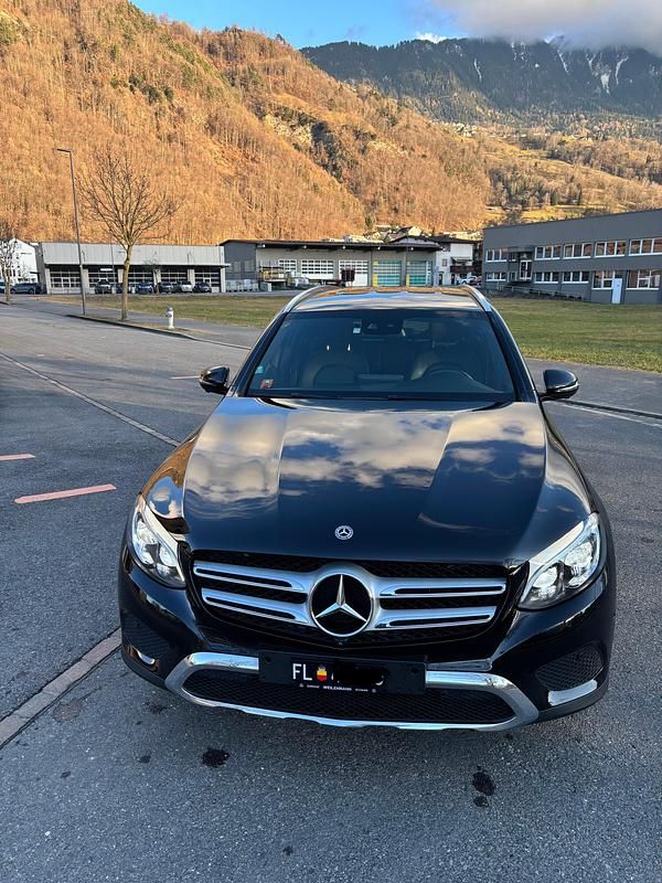 Gebraucht Mercedes GLC250 Exclusive 204 PS (150 kW) 2018