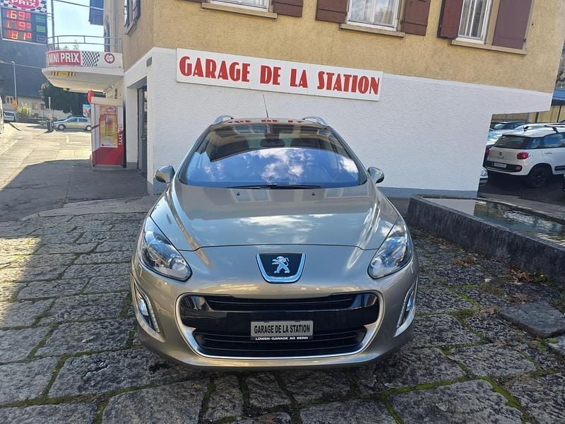 Gebraucht Peugeot 308 SW Allure 156 PS (114 kW) 2013 Kombi