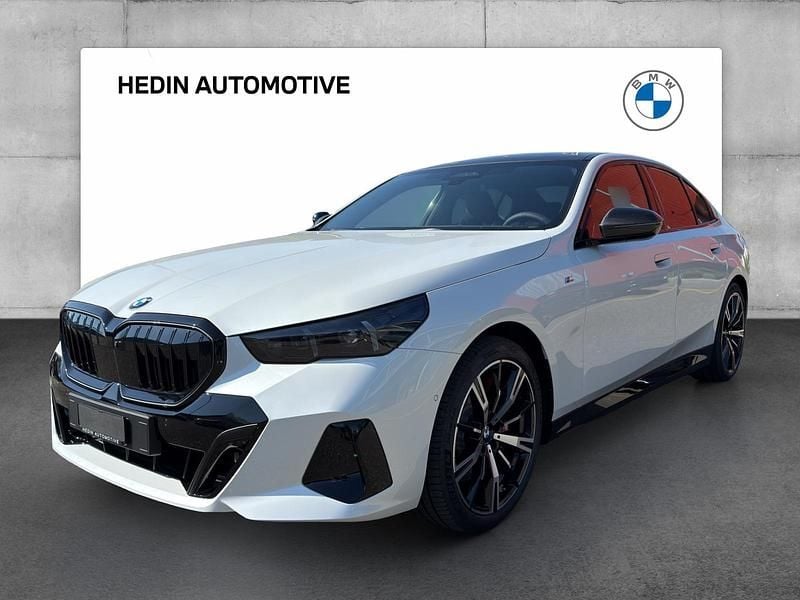 Gebraucht BMW 540 M Sport 303 PS (222 kW) 2025 Weiss Limousine