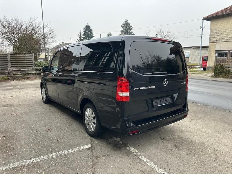 Gebraucht Mercedes Vito 163 PS (119 kW) 2021 Van