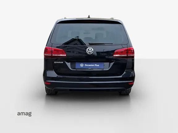 Gebraucht VW Sharan Highline 150 PS (110 kW) 2022 Deepblack perleffekt Van / Kleinbus