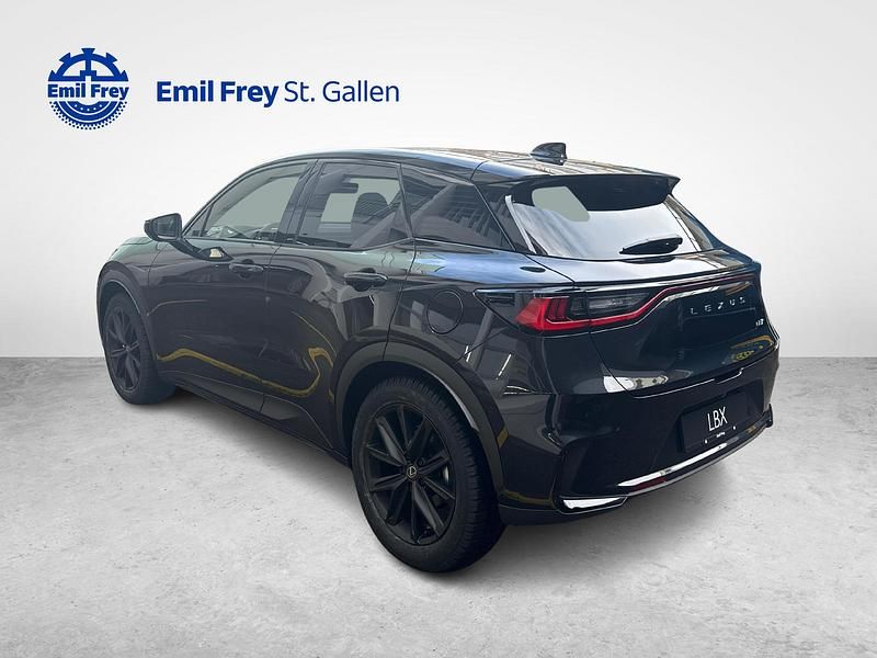 Neu Lexus LBX 136 PS (100 kW) 2026 Schwarz SUV