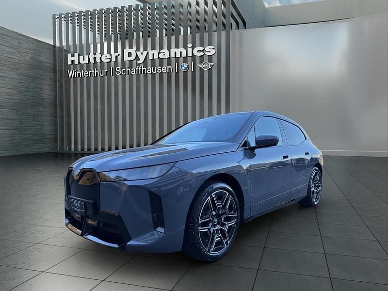 Gebraucht BMW iX M Sport 300 kW (408 PS) 2025 Grau SUV