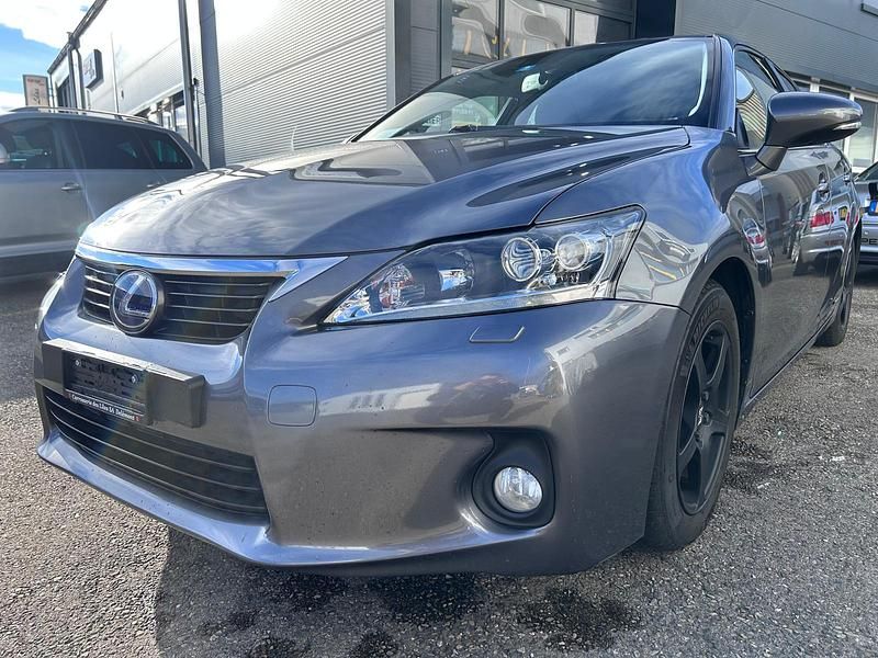 Gebraucht Lexus CT200h 136 PS (100 kW) 2013