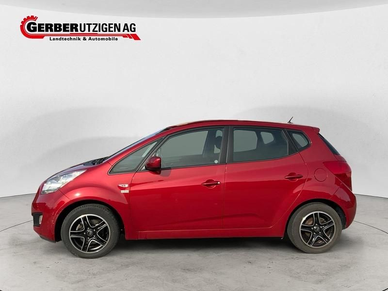 Gebraucht Kia Venga 125 PS (91 kW) 2012 Rot Kleinwagen