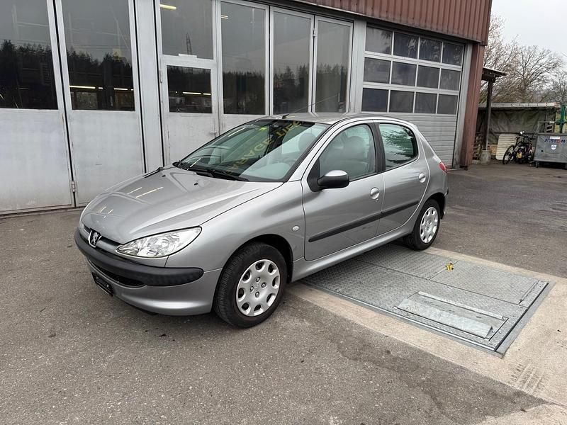 Gebraucht Peugeot 206 69 PS (50 kW) 2005