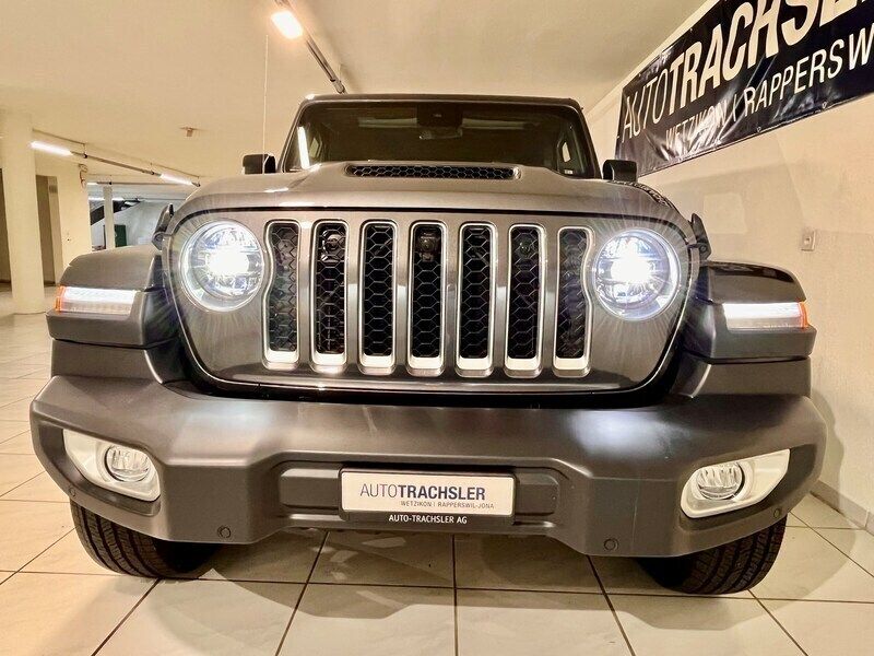 Gebraucht Jeep Gladiator Overland 264 PS (194 kW) 2022 Grau Abholung