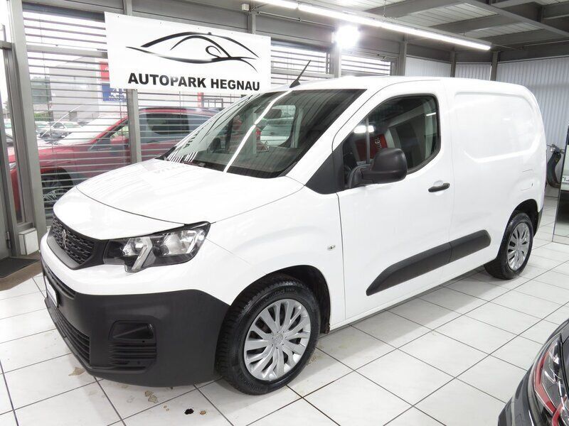 Gebraucht 2019 Peugeot Partner Access Van / Kleinbus | CHF 12’900 (Fairer Preis) - Bild 1/4