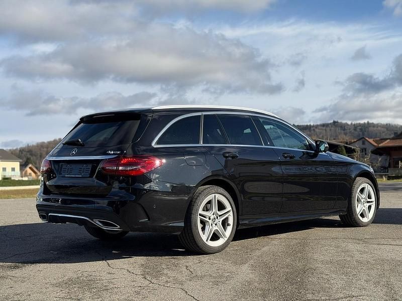 Gebraucht Mercedes C220 AMG line 194 PS (142 kW) 2019