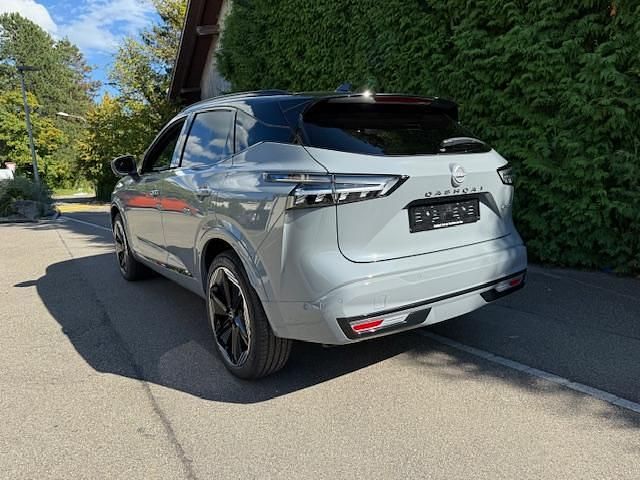 Neu Nissan Qashqai 190 PS (139 kW) 2025 Grau SUV