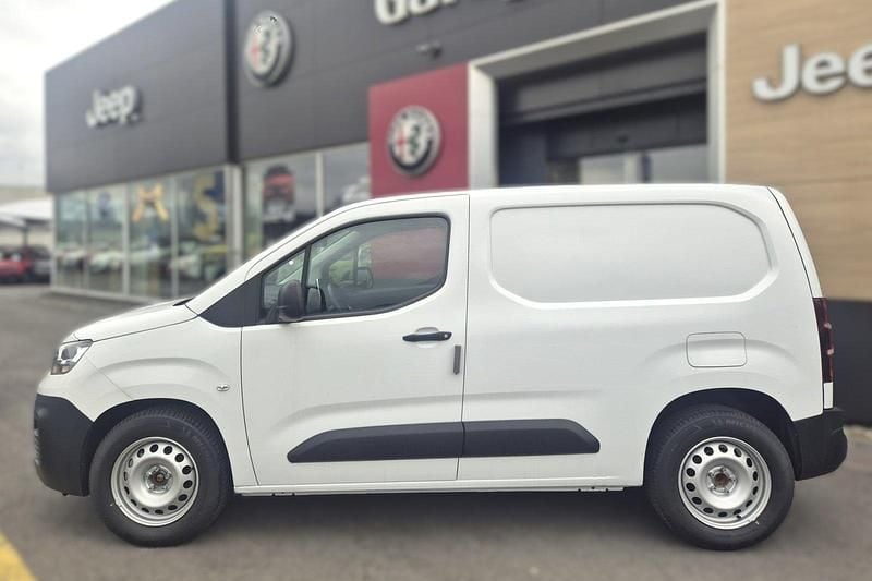 Gebraucht Fiat e-Doblò L2 50 kWh 100 kW (136 PS) 2024 Van / Kleinbus