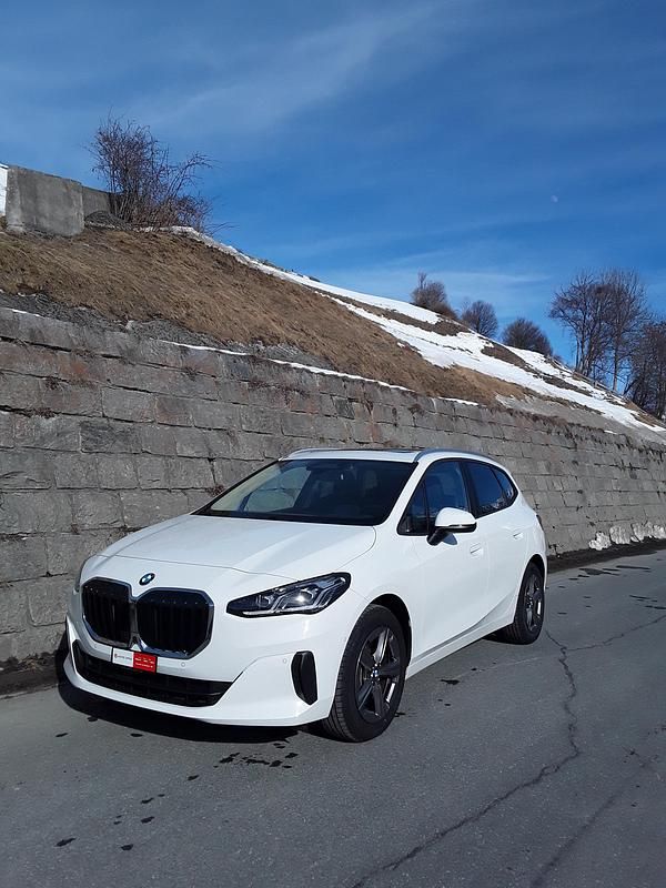 Gebraucht BMW 223 Active Tourer 197 PS (144 kW) 2023 Van / Kleinbus