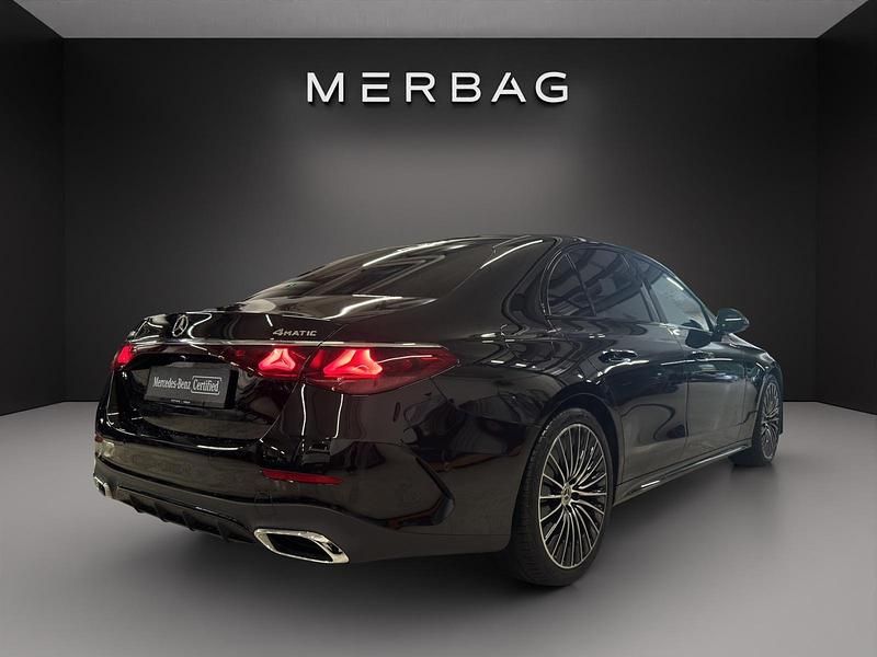 Gebraucht Mercedes E220 197 PS (144 kW) 2024 Schwarz Limousine