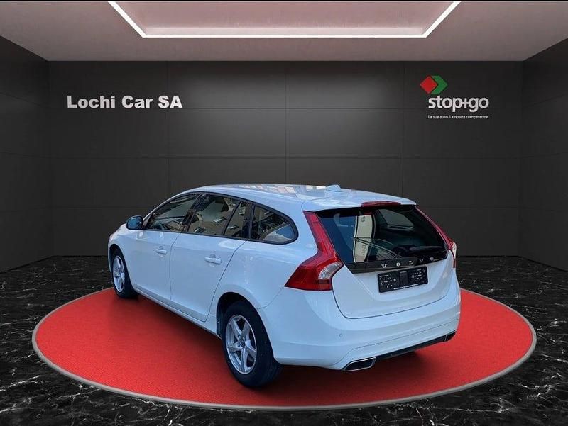 Gebraucht Volvo V60 Kinetic 190 PS (139 kW) 2017 Kombi